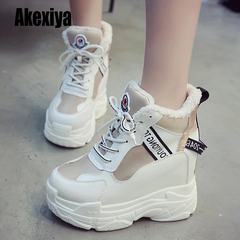 Женские зимние ботинки на толстой подошве коллекция 2019 года шнуровке женские