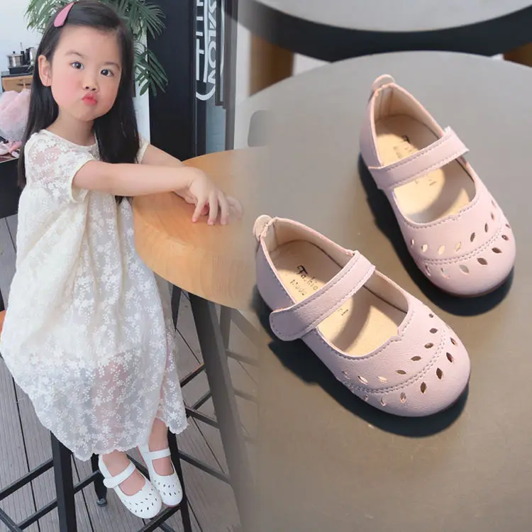 

Туфли из искусственной кожи для девочек, сандалии для маленьких принцесс, с прорезями, обувь для принцесс, корейский стиль, весна-лето