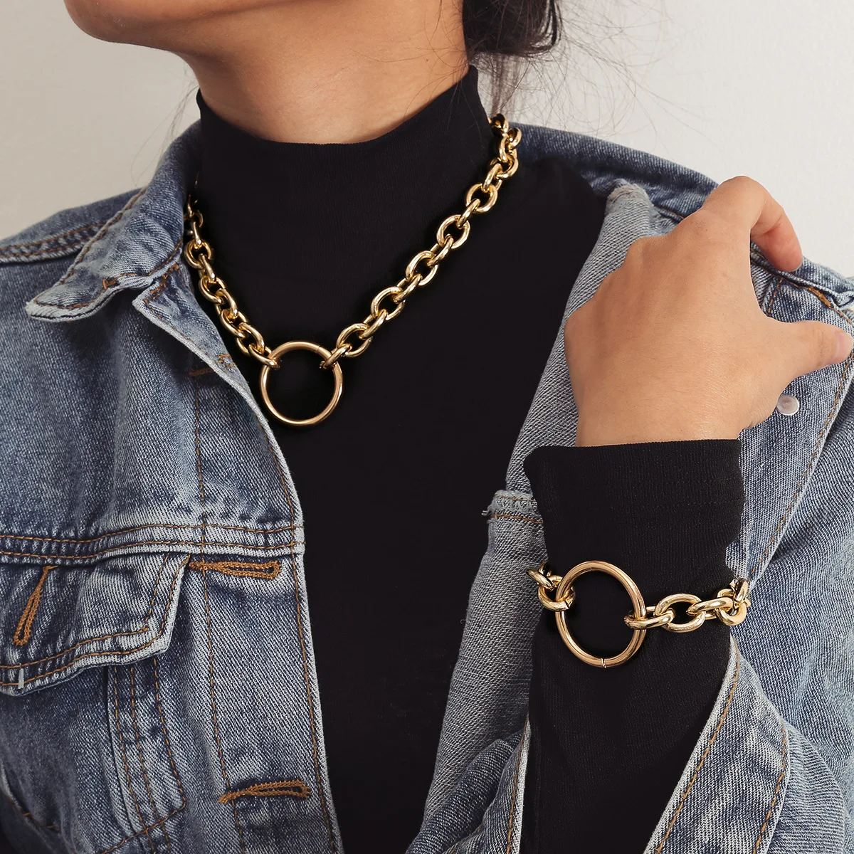 

Retro Exaggerated Thick Chain Circle Necklace Bracelet Set Hip Hop Collarbone Choker Clavicle Chain Fashion Joker Sweater Chain