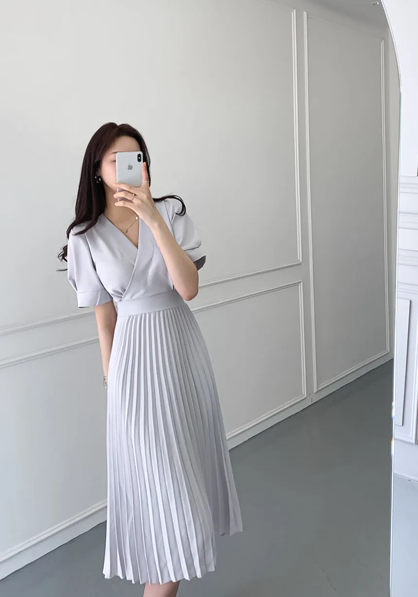 

Cotday V Neck A-line Thin Short Sleeve Korean Style Ladies 2020 Fashion Summer Women Elegant Office Pleated Long Dress