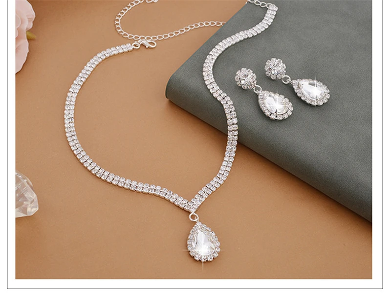 

Water Drop Rhinestone Long Pendant Full Crystal Silver Plated Necklace & Earrings Elegant Bridal Wedding Jewelry Set