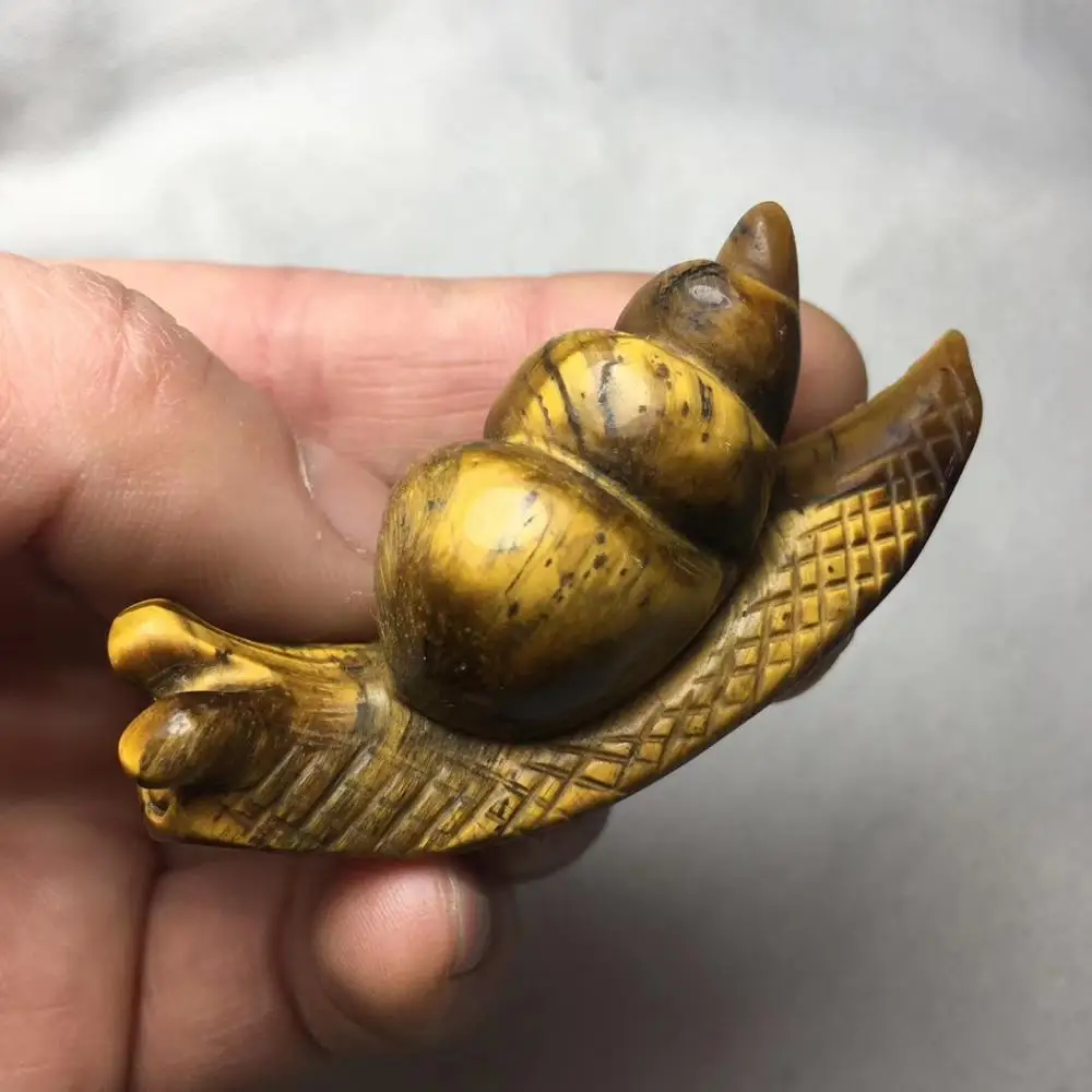 

32.0gHealing treatment of natural gold obsidian, crystal quartz hand carved moon sculpture