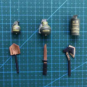 6 шт.партия 1:6 дымовые бомбы, гранаты, кинжал топор. Аксессуары для военных моделей с пластиковым покрытием для 12 