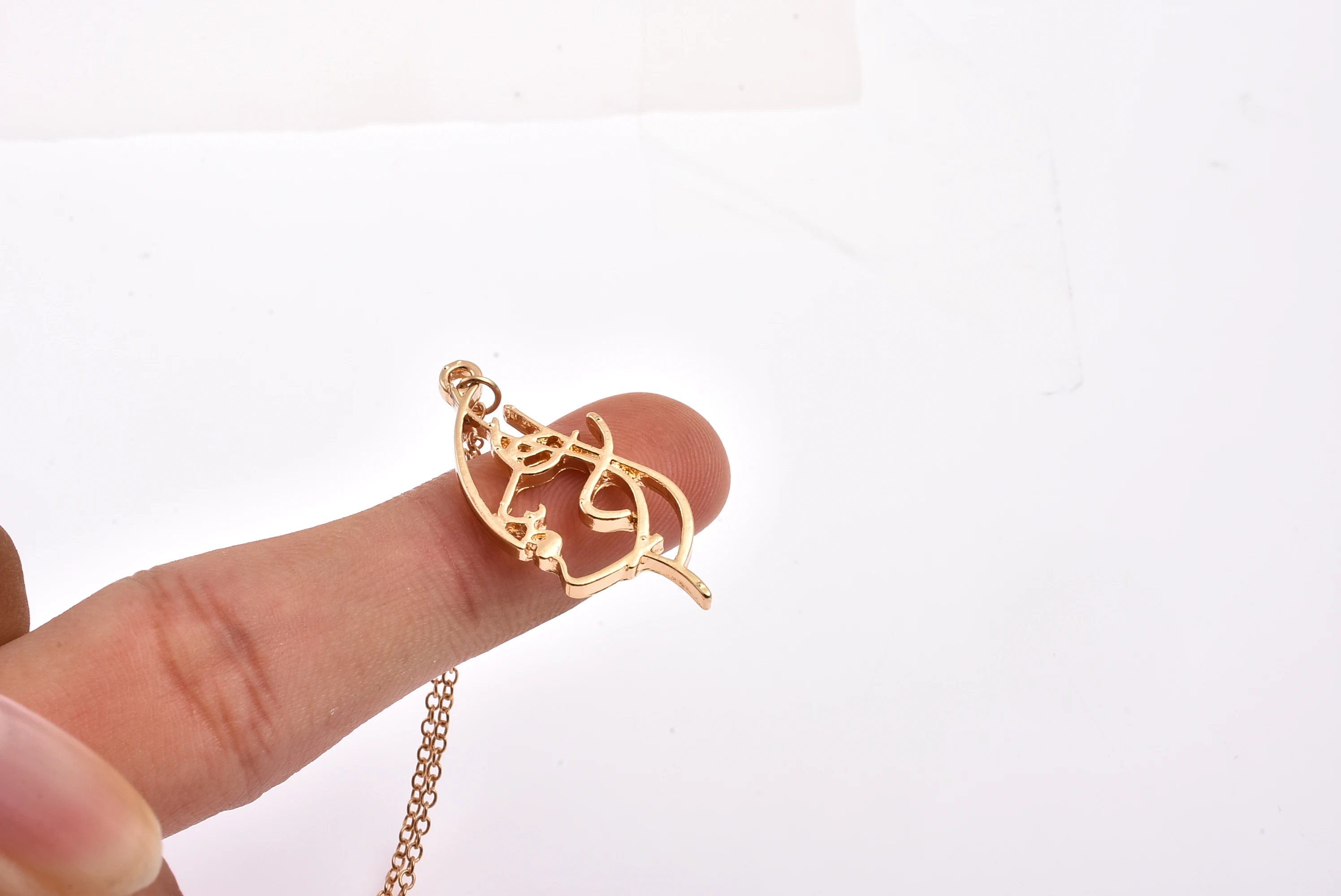 

10pcs Elegant Side of Beauty Face Necklace Face of Woman Lady Girl Pendant Chain Jewelry for Friends