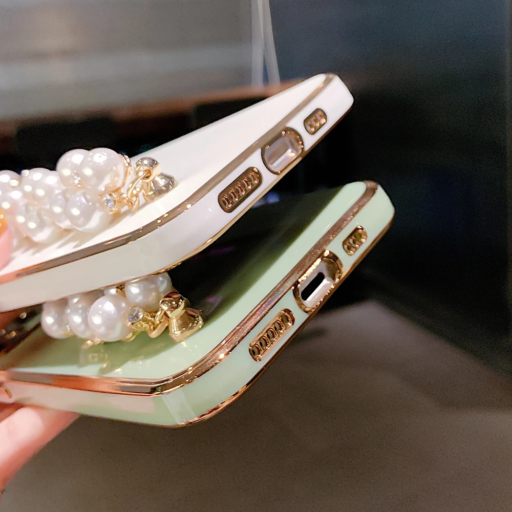 

Luxury Pearl Chain Bracelet Phone Case For iPhone 12 Pro Max 12 Mini 11 Pro Max XS Max XR X 7 8 Plus Case Soft TPU Back Cover