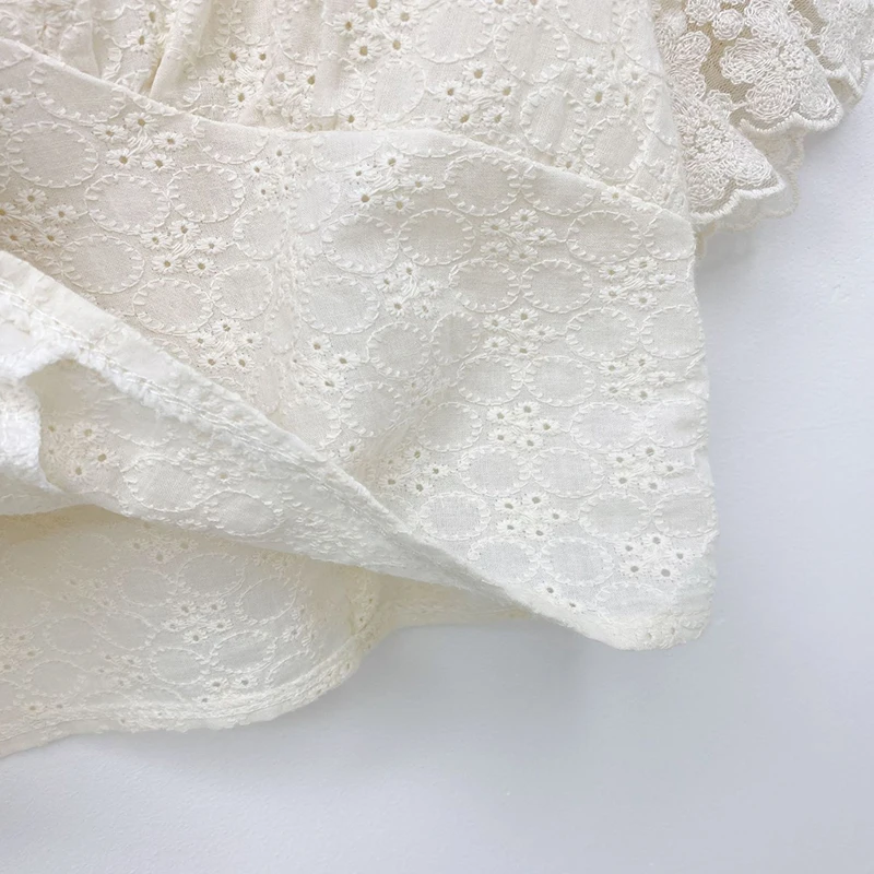 

Summer 2021 Women Blouse Shirt Sweet Elegant V-Neck Lace Pearl Buckle Short Sleeve Fashion Clothing Cardigan Tunics Off White