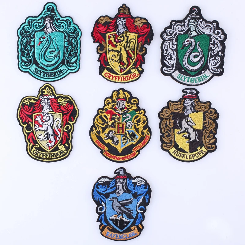 Diy Iron on Magic-Academy Embroidered Patches for Alternative Clothing T Shirt Magic-School Snake Anime Patch Badge on Clothes