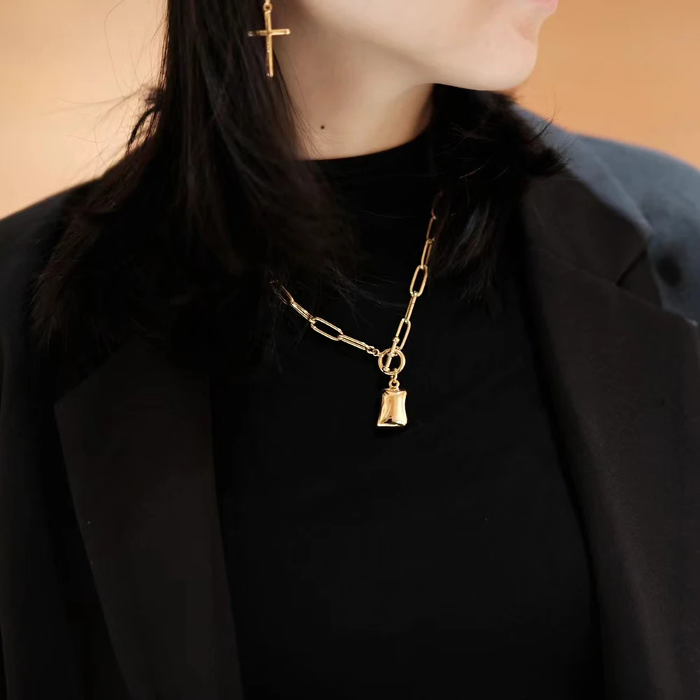 

high quality geometric chain necklace for lady girlfriend gift seashell pendant necklace party jewelry long necklace