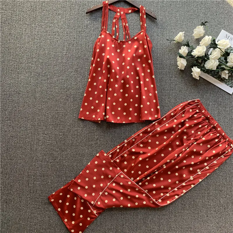 

Women's Sleep & Lounge