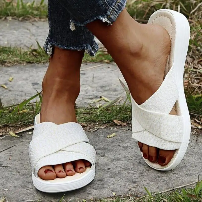 

Women Slippers 2021 Summer Comfortable Cross Slides Soft Sole Wedges Casual Plus Size 35-43 Ladies Sandals