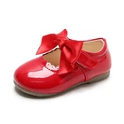 Демисезонная обувь для маленьких девочек, милая обувь принцессы из лакированной кожи с бантом, однотонная детская танцевальная обувь для девочек, обувь для первых шагов SMG104