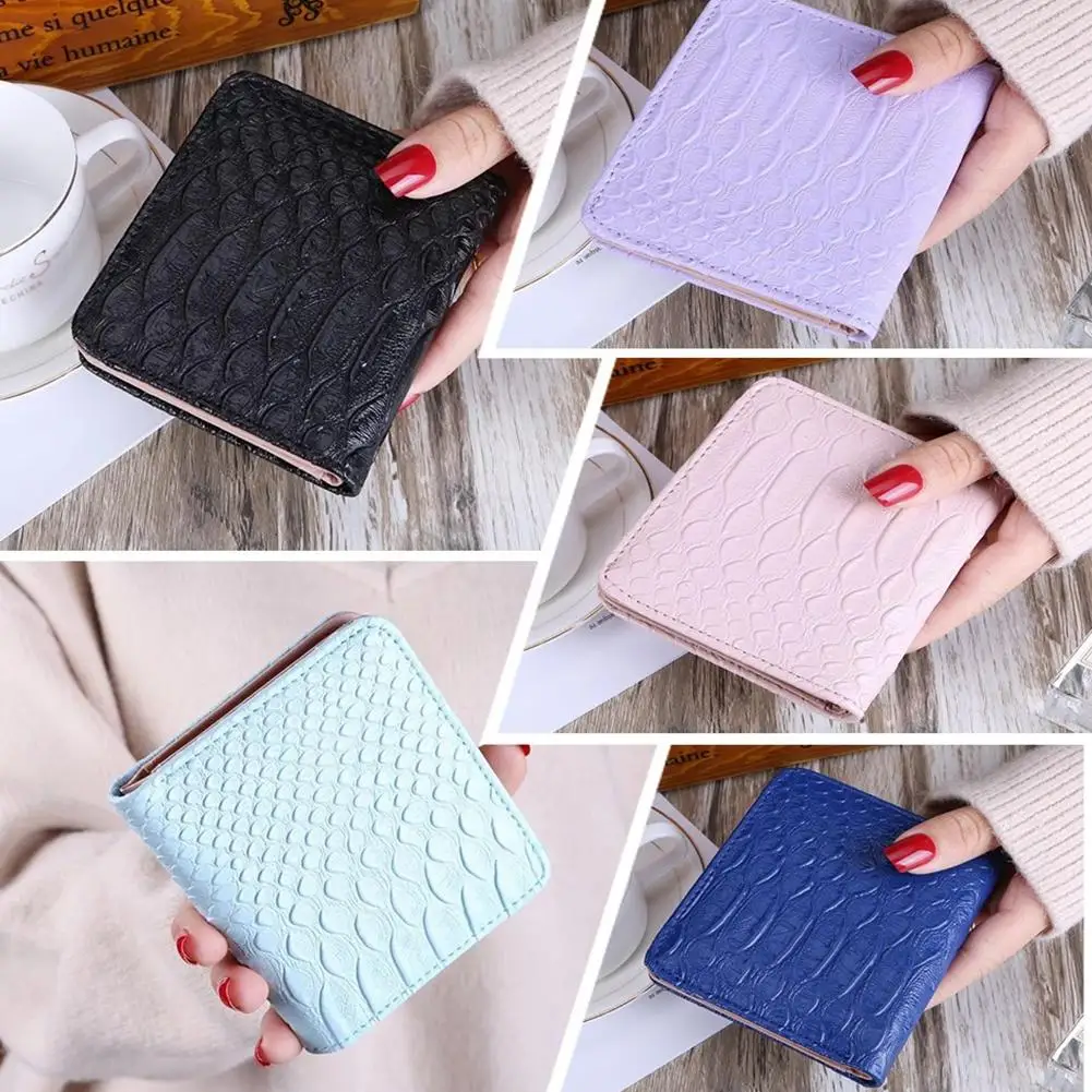 Женский короткий тонкий мини ультратонкий кошелек с отделением для карт и