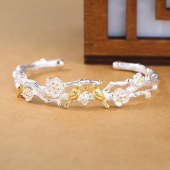 

Korean Style New Bird Plum Blossom Bracelet Silver Plated Creative Opening Flower Bracelet Gift Wholesale Q14017