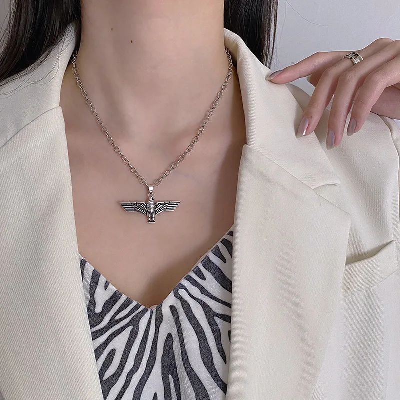 

FMILY Minimalist 925 Sterling Silver Cool Eagle Pendant Necklace Retro Fashion Hip Hop Punk Clavicle Chain for Girlfriend Gift