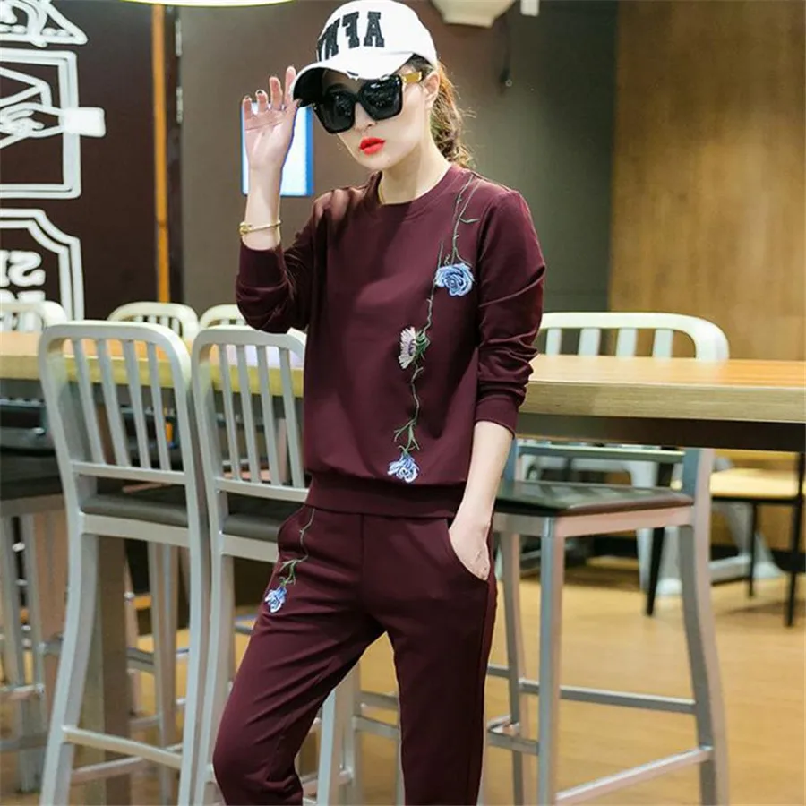 2019 женский костюм спортивный с вышивкой и цветочным принтом весенне осенний топ +