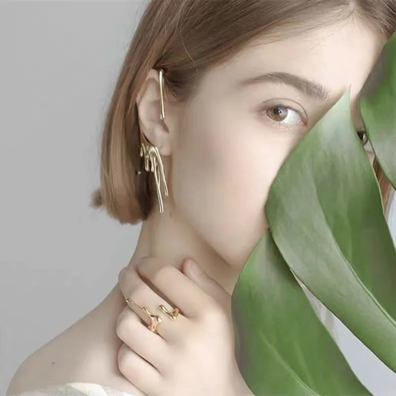 

Minar Unique Design Gold Color Melting Wax Clip Earings for Women Exaggerated Irregular Geometric Statement Earings Brincos 2021