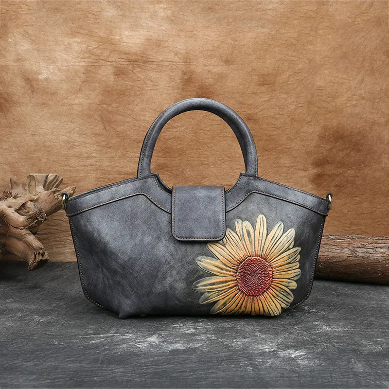 

Bestform Retro Leather Women Handbag 2021 New Handmade Embossed Shoulder Bags Casual Tote Large Capacity Lady Messenger Bag