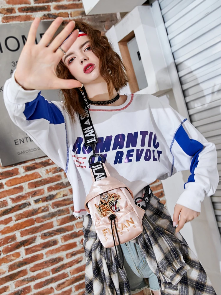 Нагрудная сумка для женщин новинка 2020 универсальная женская мессенджер с