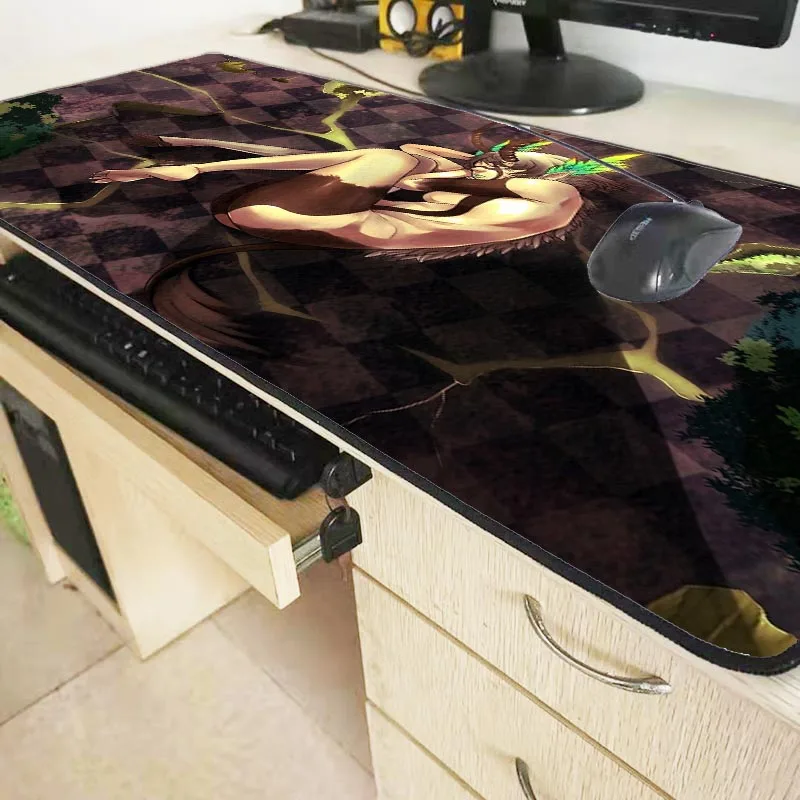 

XGZ Personality Anime Speed Locking Edge Large Gaming Keyboard Mouse Pad Waterproof Game Desk Mousepad Mat for CSGO Dota LOL XXL