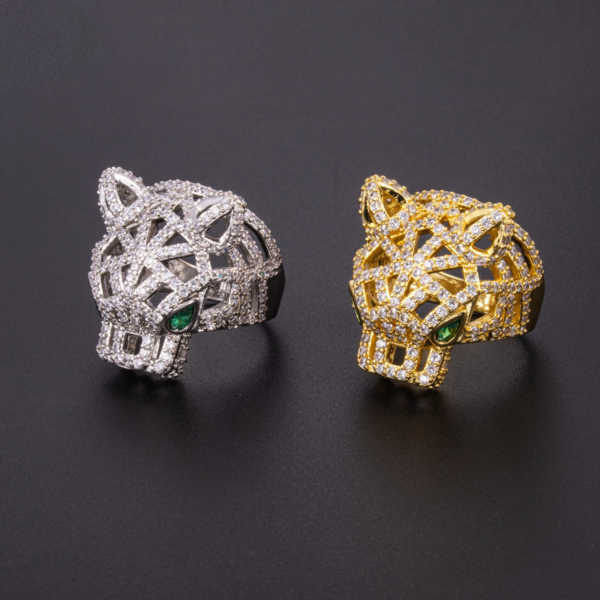 Новый стиль медное инкрустированное бриллиантами властительное кольцо с