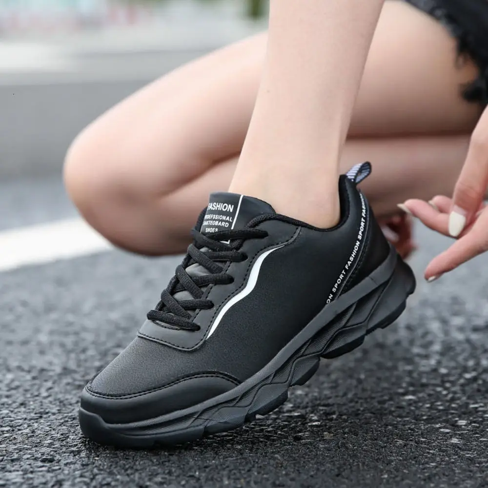 

Running Shoes Women's Shoes Leisure Sports Shoes Trade Super Light Running Shoes Size 35-41 Lightweight Shoes Men Shoes
