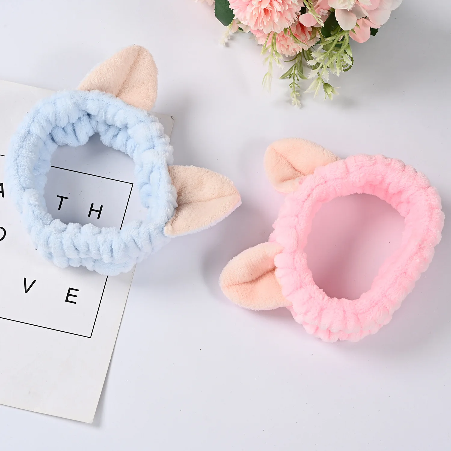 Рисунок 2 - 2021 ободки с кошачьими ушками