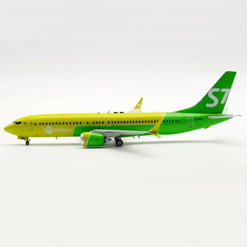 Игрушечная модель самолета 1:200 B737 Max Air Siberian S7 airlines way с базовым шасси литой Сплав