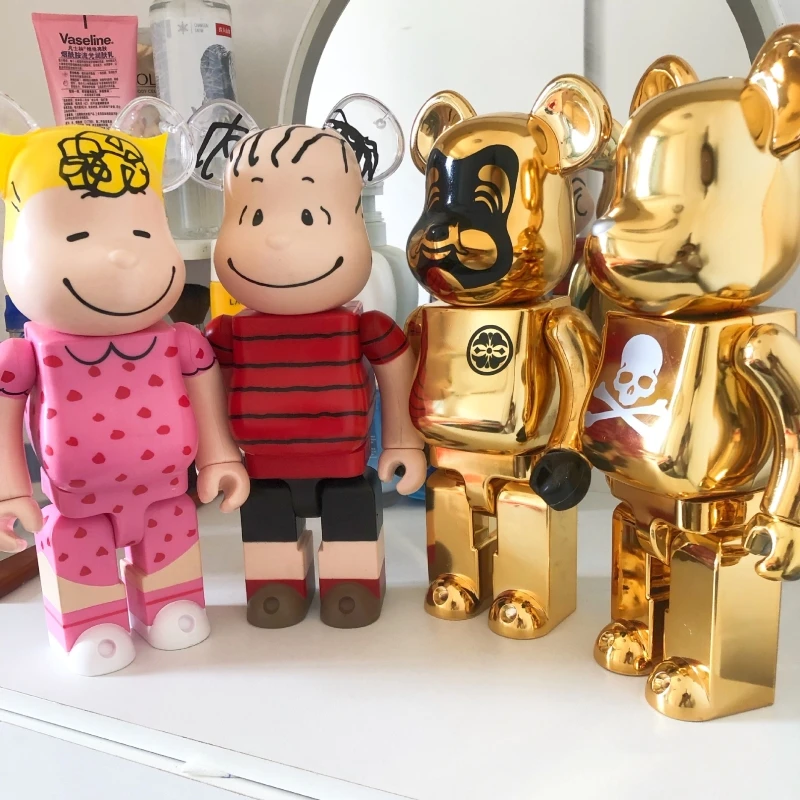 

Action & Toy Figures