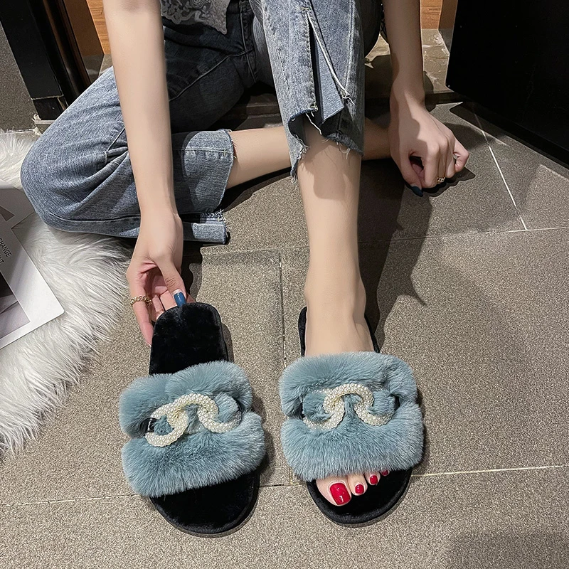 Женские пушистые домашние тапочки на плоской подошве Осень-зима 2021 | Обувь
