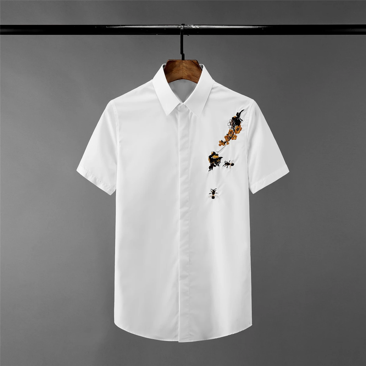 New Short Sleeve Mens Shirts Luxury Plum Blossom And Bee Embroidery Male Plus Size 4xl Slim Fit Fashion Man | Мужская одежда