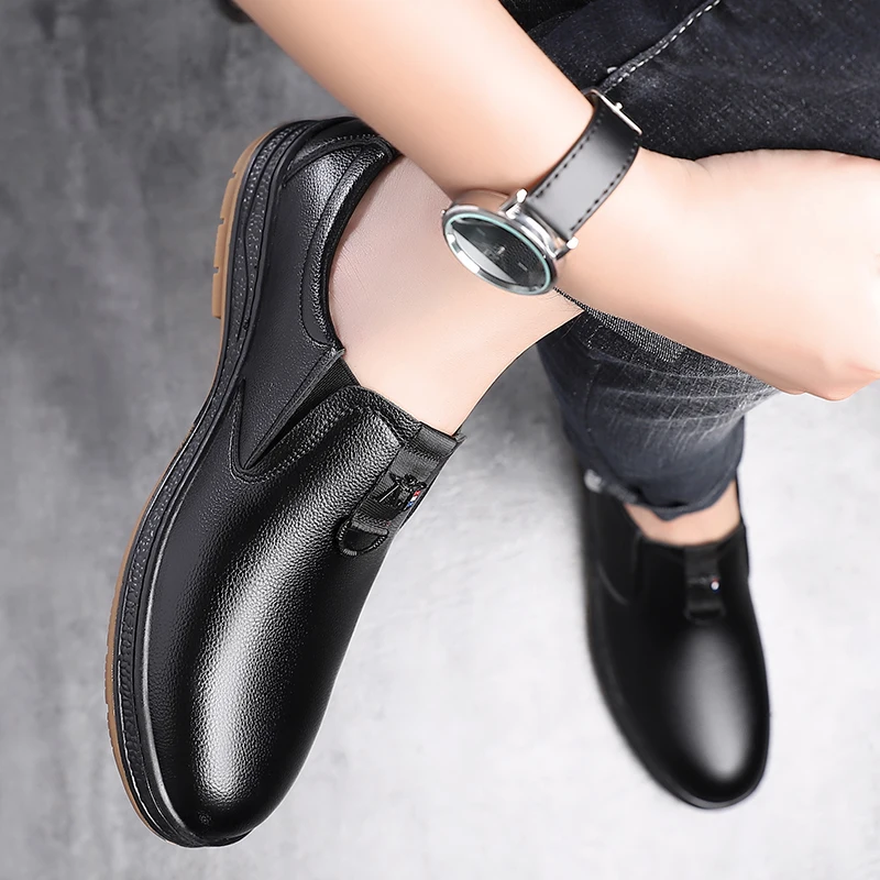 

Autumn New Men Leather Shoes Slip-On Hand Sewing Real Leather Men Casual Shoes Soft Non-Slip Sole Comfortable Men Leisure Shoes