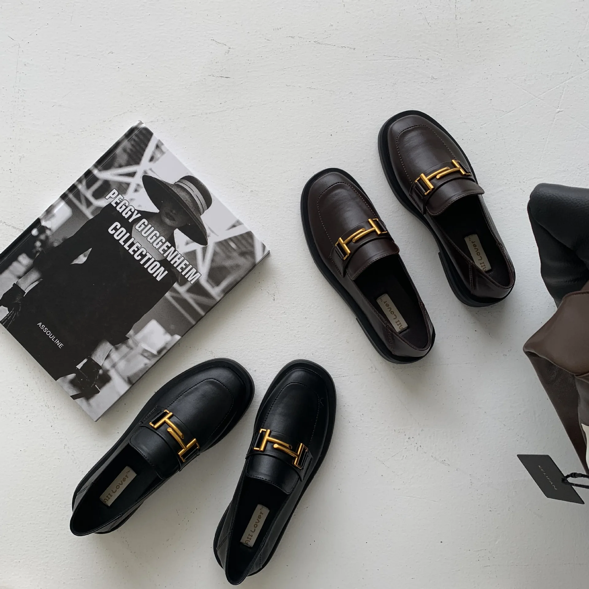 

British Style Soft Shoes Woman Flats Loafers With Fur Casual Female Sneakers Shallow Mouth Autumn All-Match Round Toe Oxfords