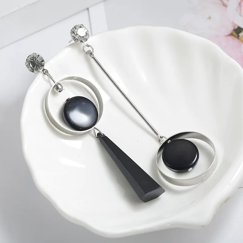 Корейские модные геометрические Длинные асимметричные серьги со стразами