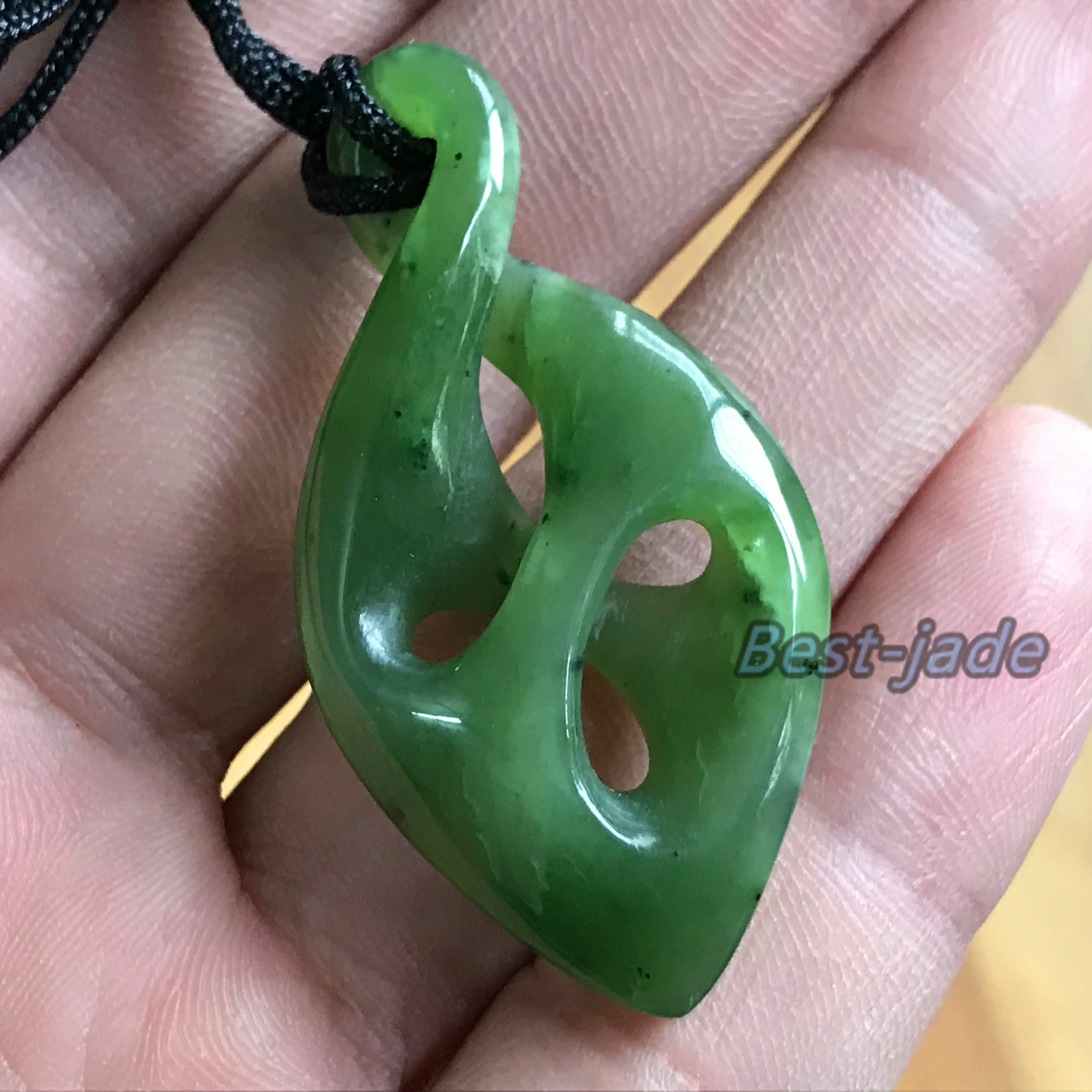 Натуральный зеленый нефритовый кулон в стиле маори NZ POUNAMU ручной резной женский