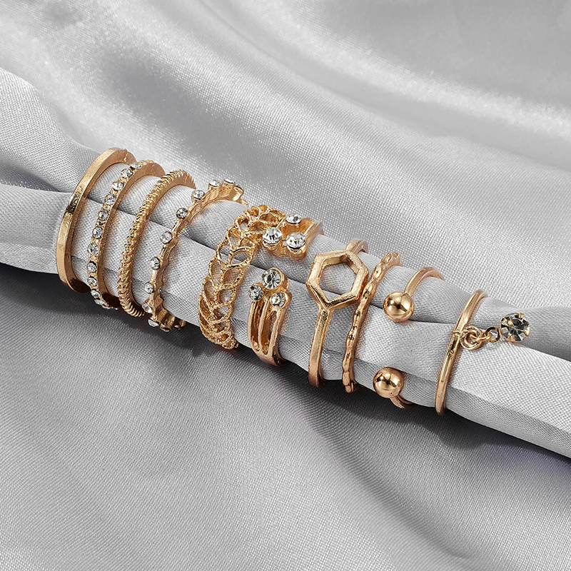 

Tocona Luxury Gold Moon Rings Sets Bohemian Tassel Shiny Crystal Stone Pearl Heart Coin Geometric Jewelry for Women Men Anillo