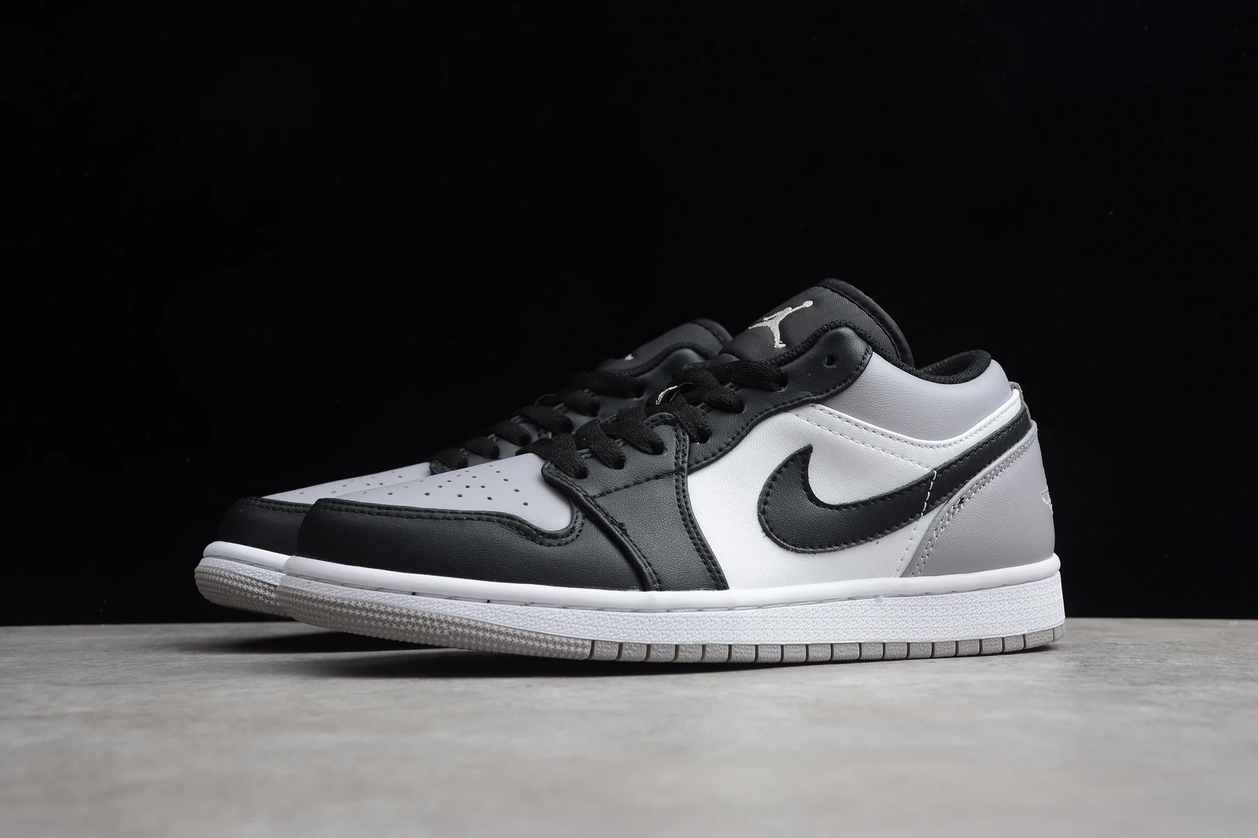 

-Air aj 1 AJ1 noir-blanc chaussures de basket pour hommes femmes haut de gamme confortable sport plein Air baskets origi