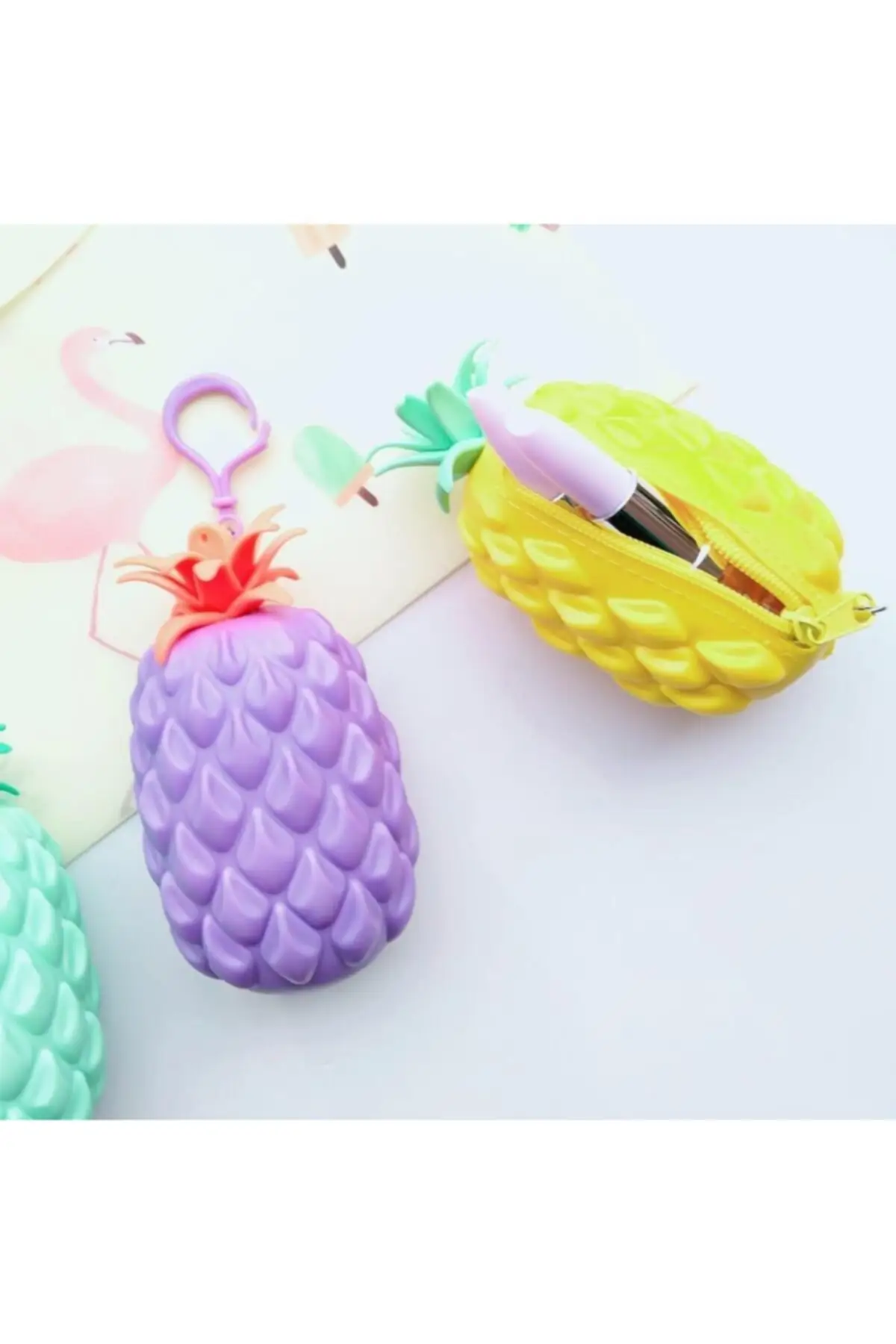 

2021 New Fashion Silicone Pineapple Wallet Gift Accessory Stylish Fit Sweet Design Free and Fast Shipping