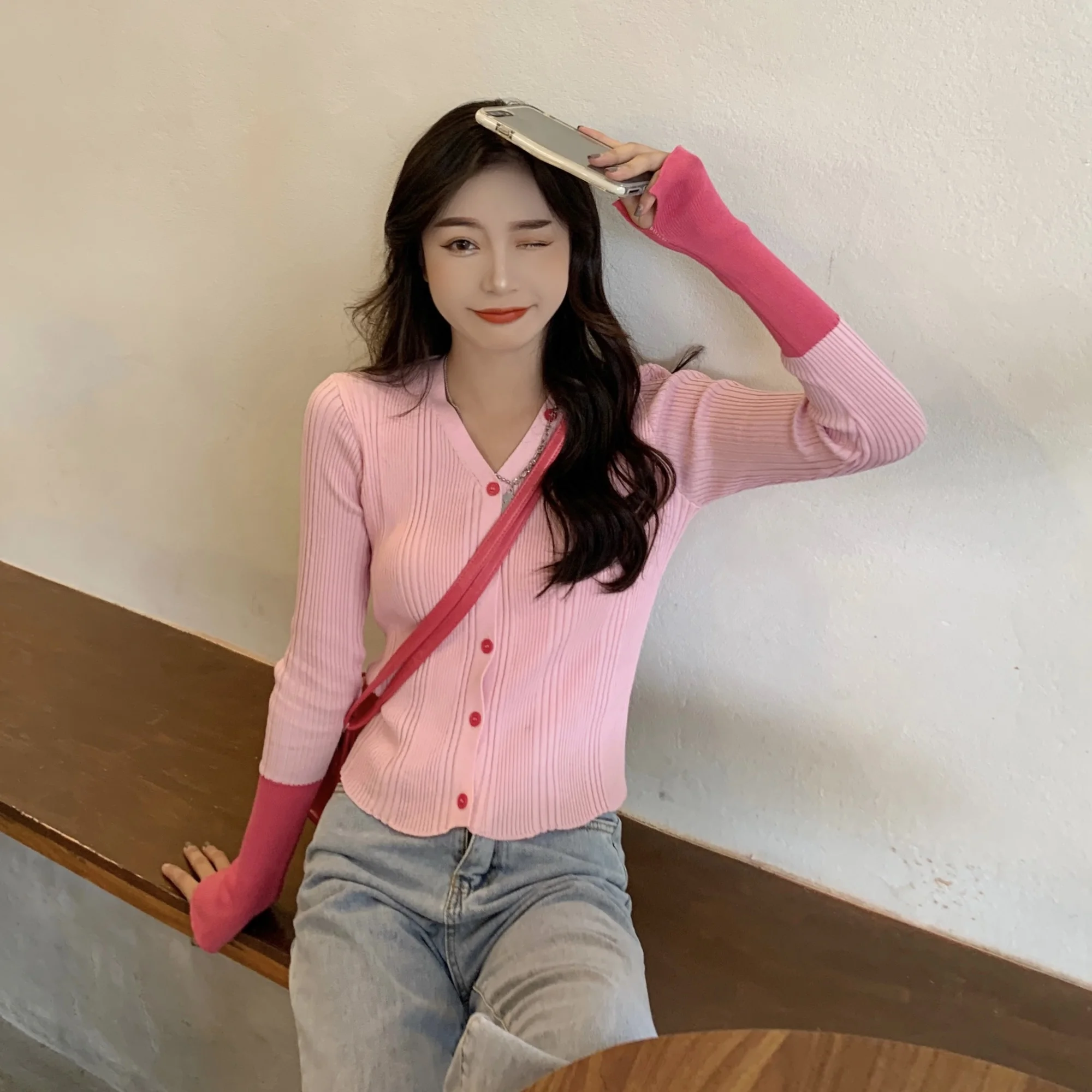 Женский свитер Кардиган с длинным рукавом и V-образным вырезом |