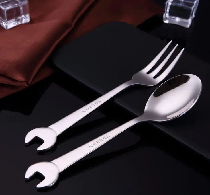 

Creative Wrench Shaped Spoon Fork Home Kitchen Stainless Steel Tableware Fruit Dessrt Salad Forks Cutlery SN1837