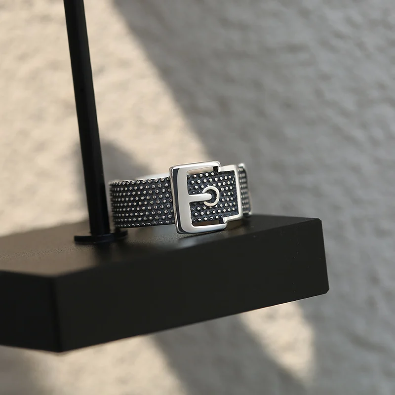 Женское Винтажное кольцо на палец серебристого цвета регулируемый размер |