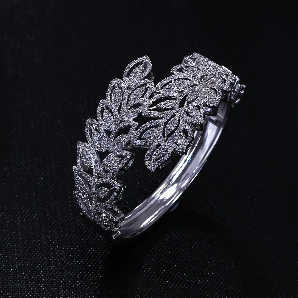

New Women Luxury bangles Made with AAA Cubic Zirconia Lead Free Fashion Bangles Bridal Jewelry