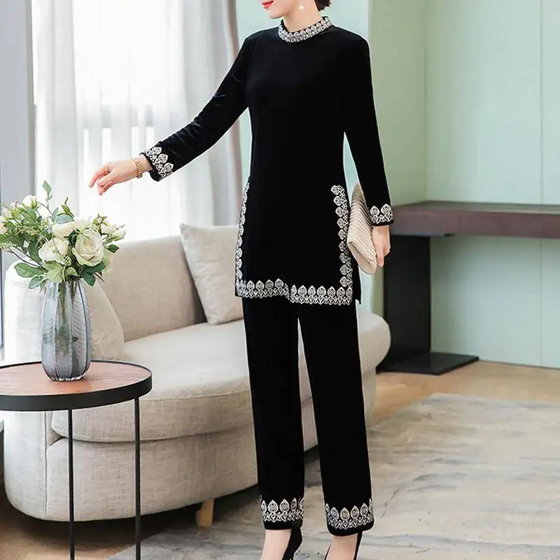 Женские комплекты со штанами с цветная футболка короткими рукавами и штаны на