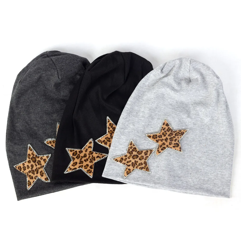 Женская зимняя мода леопардовые звезды Стразы Skullies Beanies для женщин хлопок
