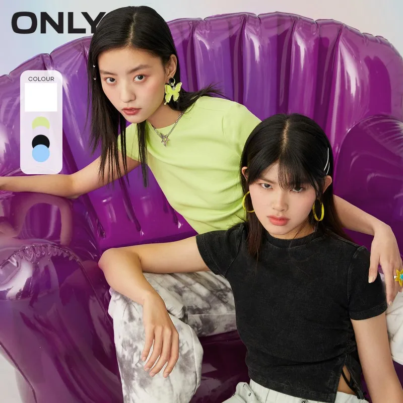 

Женская летняя Приталенная футболка на шнуровке