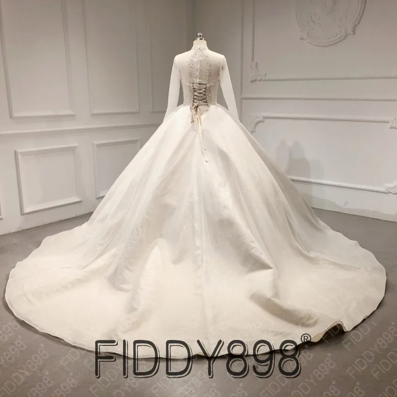 Luxury Crystals Pearls Wedding Dresses Shimmer Fabric High Neck Long Sleeves Bridal Dress Ball Gown Women Marriage Dress