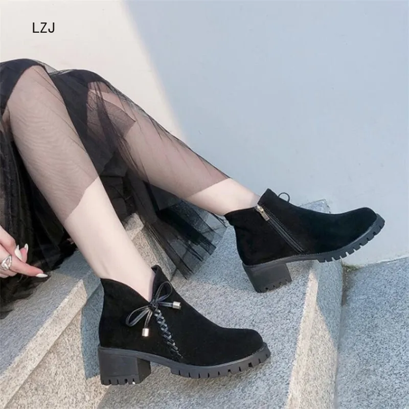 LZJ 2019 Модные женские ботинки с бантом зимняя обувь на платформе теплые