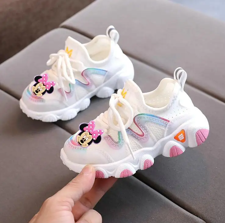 Кроссовки детские осенние белые сетчатые с Микки и Минни Маус | Детская одежда