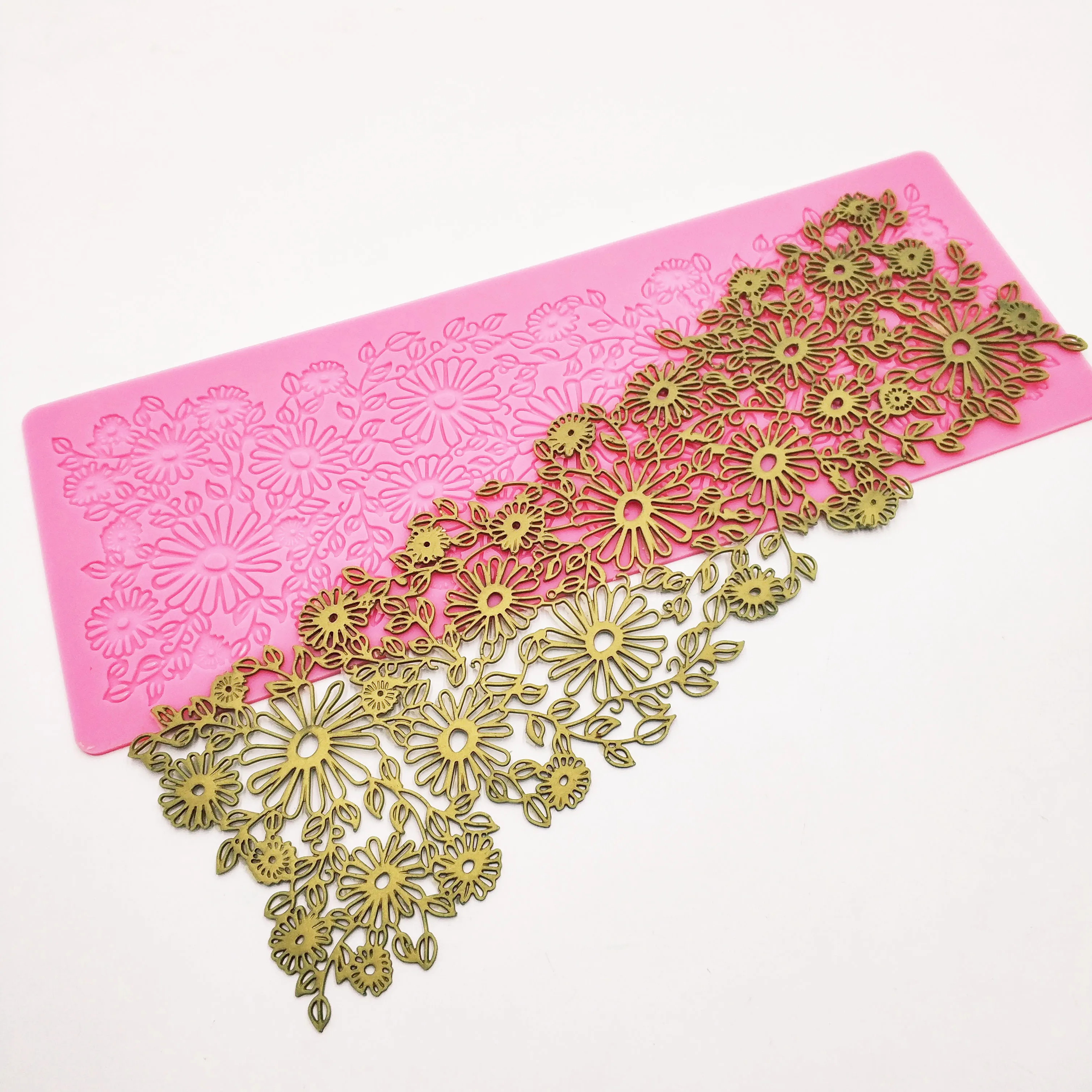 Инструмент для украшения торта из кружева в виде маленького цветка полимерная