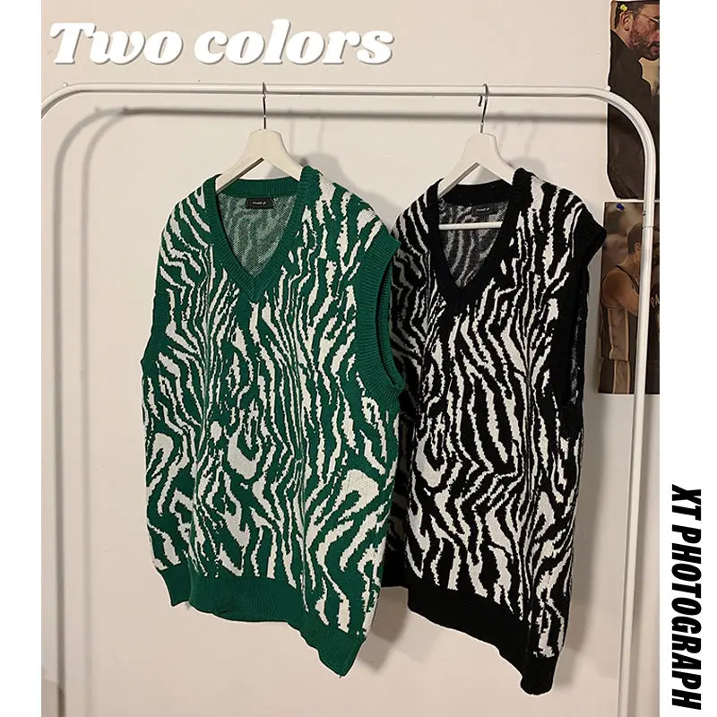 

Осенне-зимний полосатый свитер, мужской теплый модный Повседневный Ретро пуловер с V-образным вырезом, мужской свободный Корейский жилет, м...