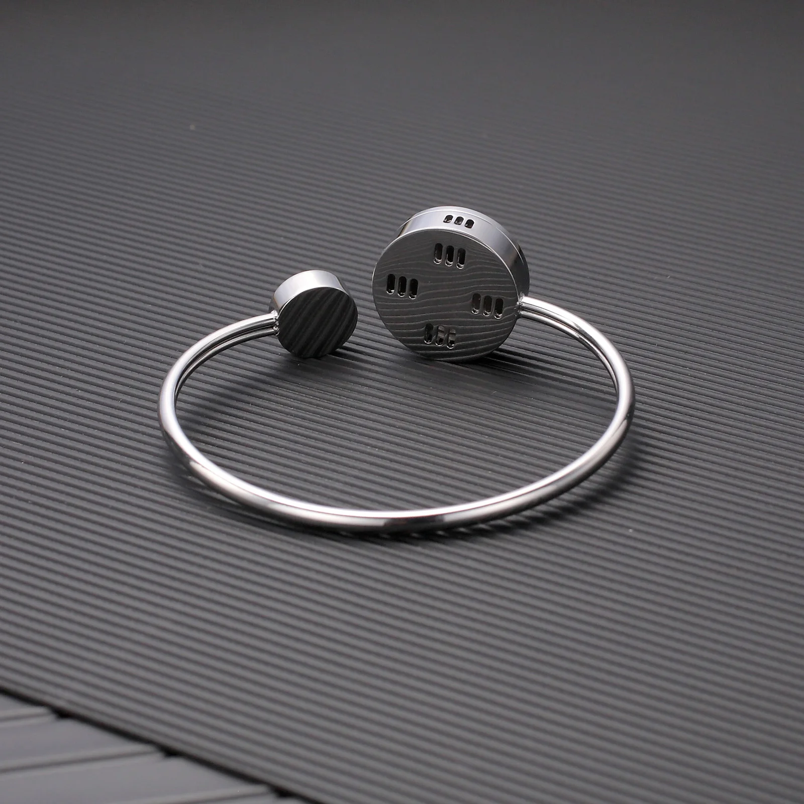 Духи браслет диффузор для эфирных масел ароматерапии подарки на день рождения